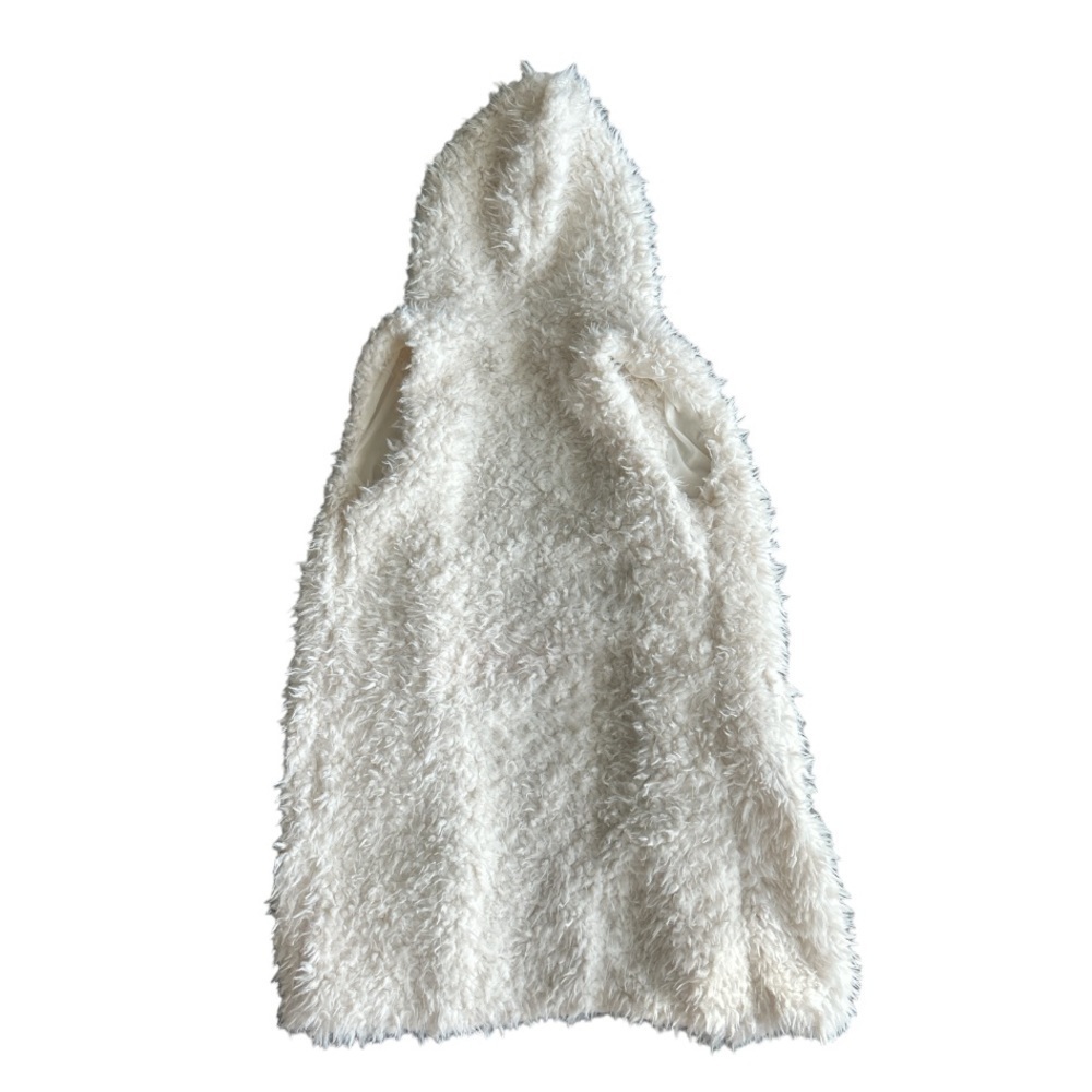 Ashley By 26 International Fluffy Vest - Picture 2 of 9